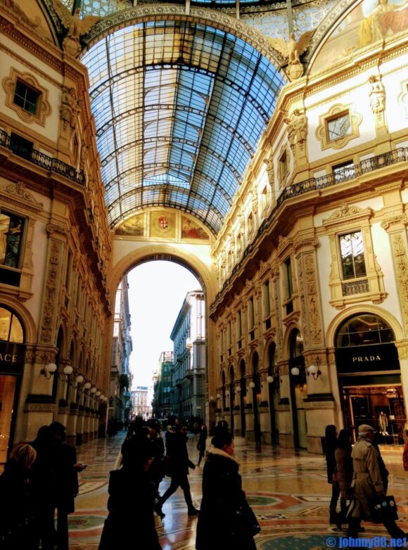 Galleria Vittorio Emanuele II（ヴィットリオ・エマヌエーレ2世のガッレリア）